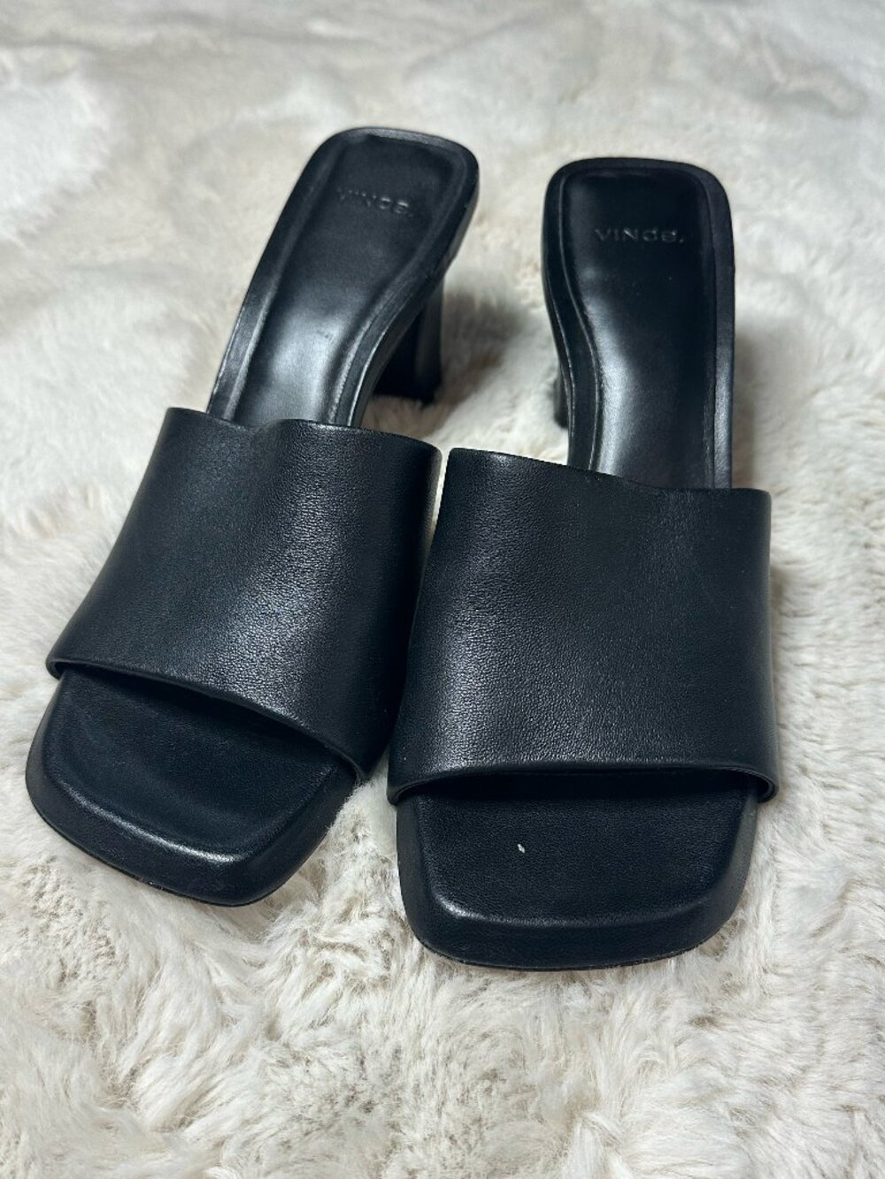 Vince Lulu Sandal - Black Size 10M